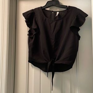 Live4Truth Charlotte Rousse brand cropped black blouse